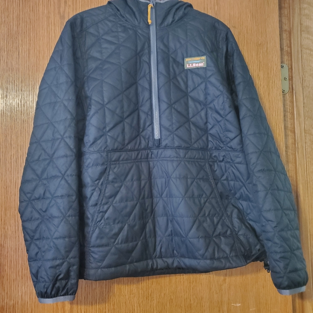 L.L. Bean Katahdin Pullover Black Medium Petite